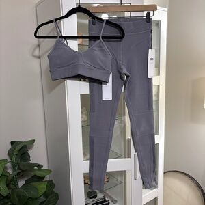 ALO Yoga Alosoft Head Start Bra + High-Waist Leggings Set in Fog XS NWT